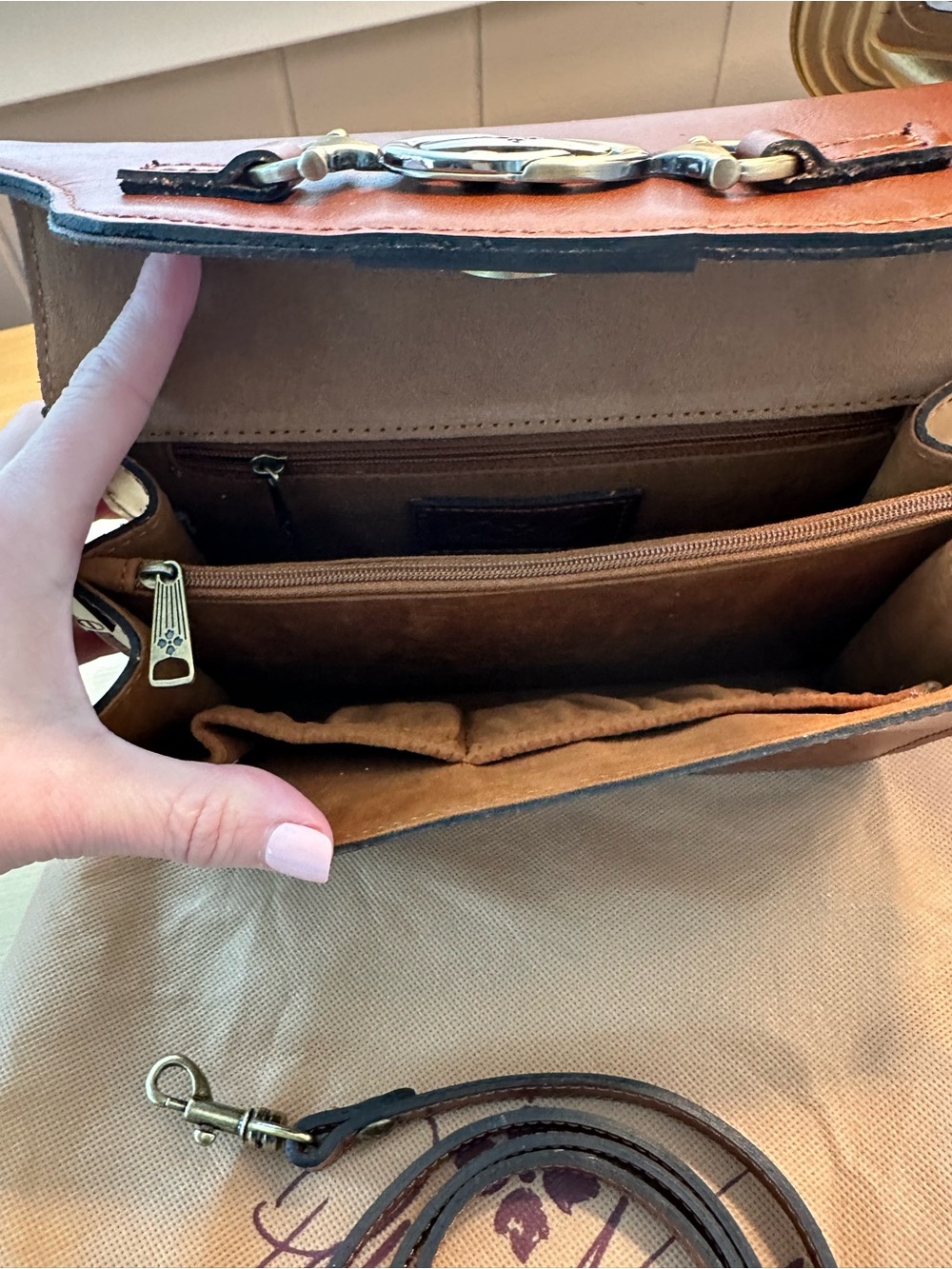Patricia Nash Top Handle Brown Leather w Crossbody Strap - Picture 3 of 13